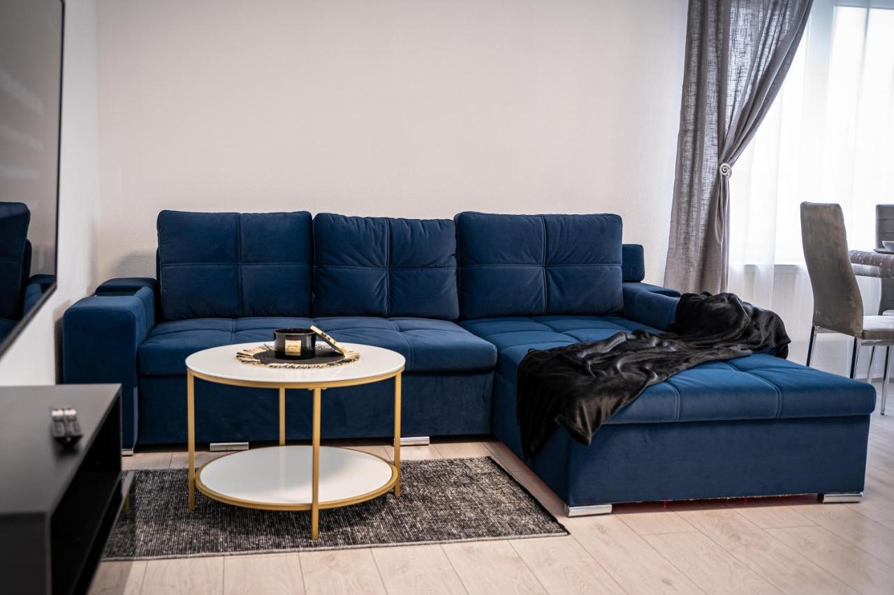 Cozy Apartment In Dumbravita Dumbravita  Екстериор снимка